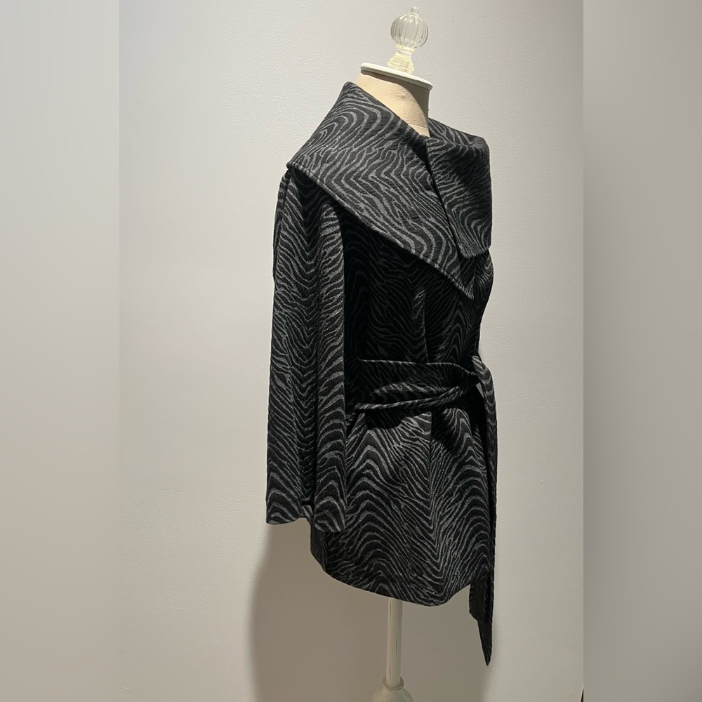Calvin Klein Knit Jacket - Picture 2 of 4